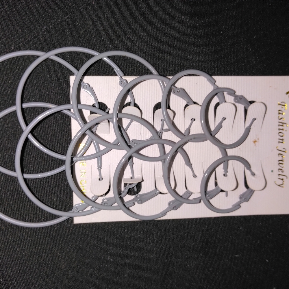 Gray Hoop Earrings Set